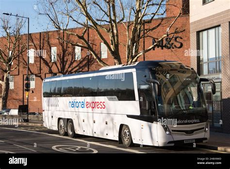 national express hammersmith stop.